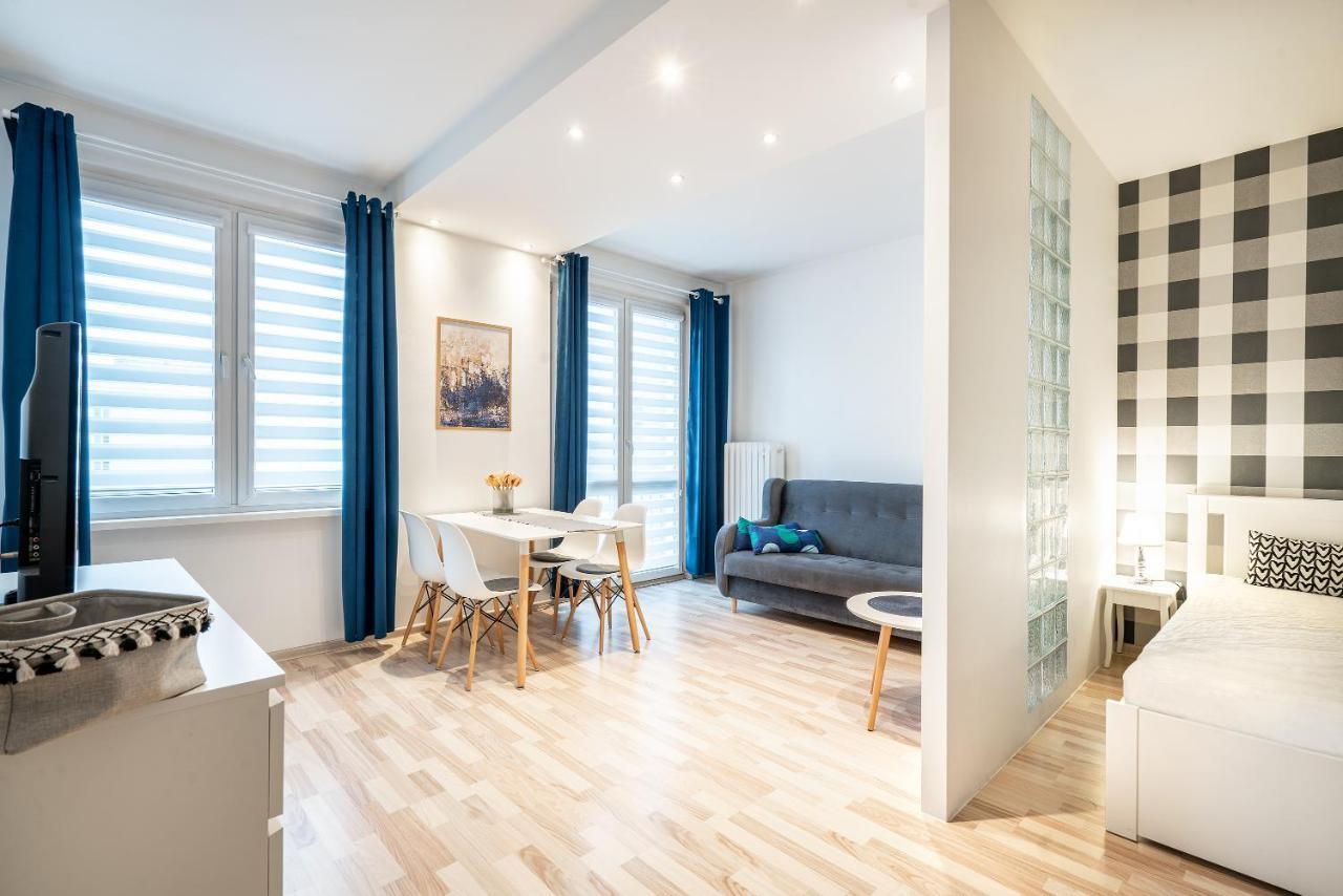 グディニャ9 Apartアパートメント エクステリア 写真