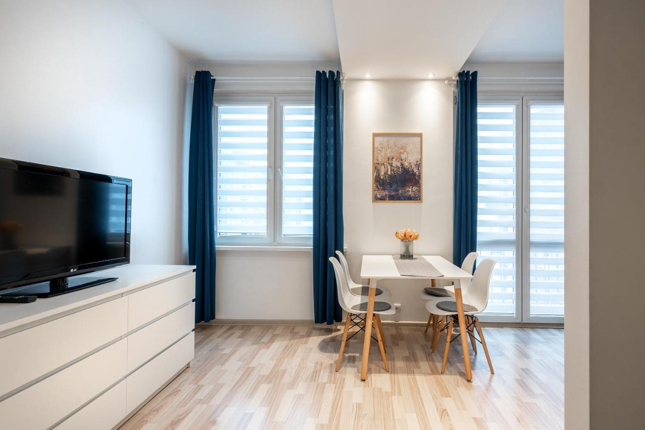 グディニャ9 Apartアパートメント エクステリア 写真
