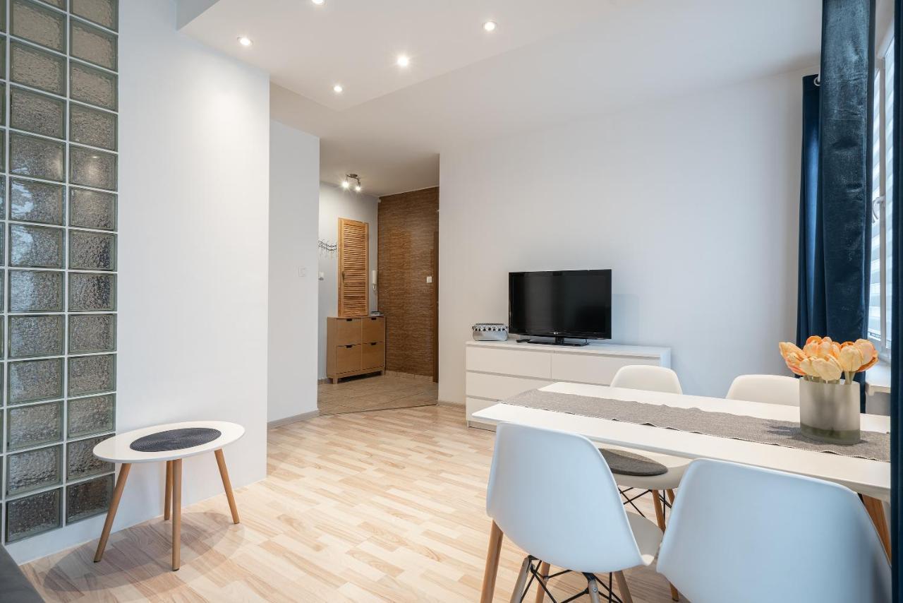 グディニャ9 Apartアパートメント エクステリア 写真