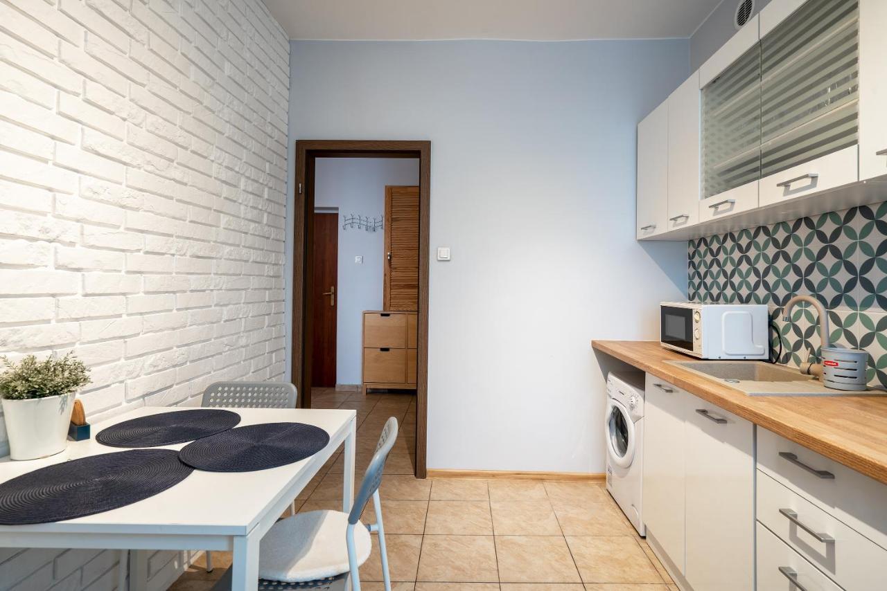グディニャ9 Apartアパートメント エクステリア 写真